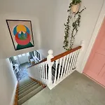 Bed and Breakfast Thistledown